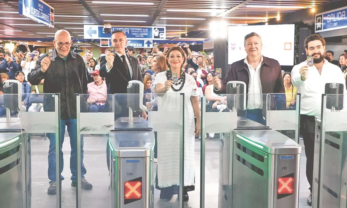 Entre las intervenciones realizadas en la Línea 2 del Metro, fue la modernización de los torniquetes para el ingreso.