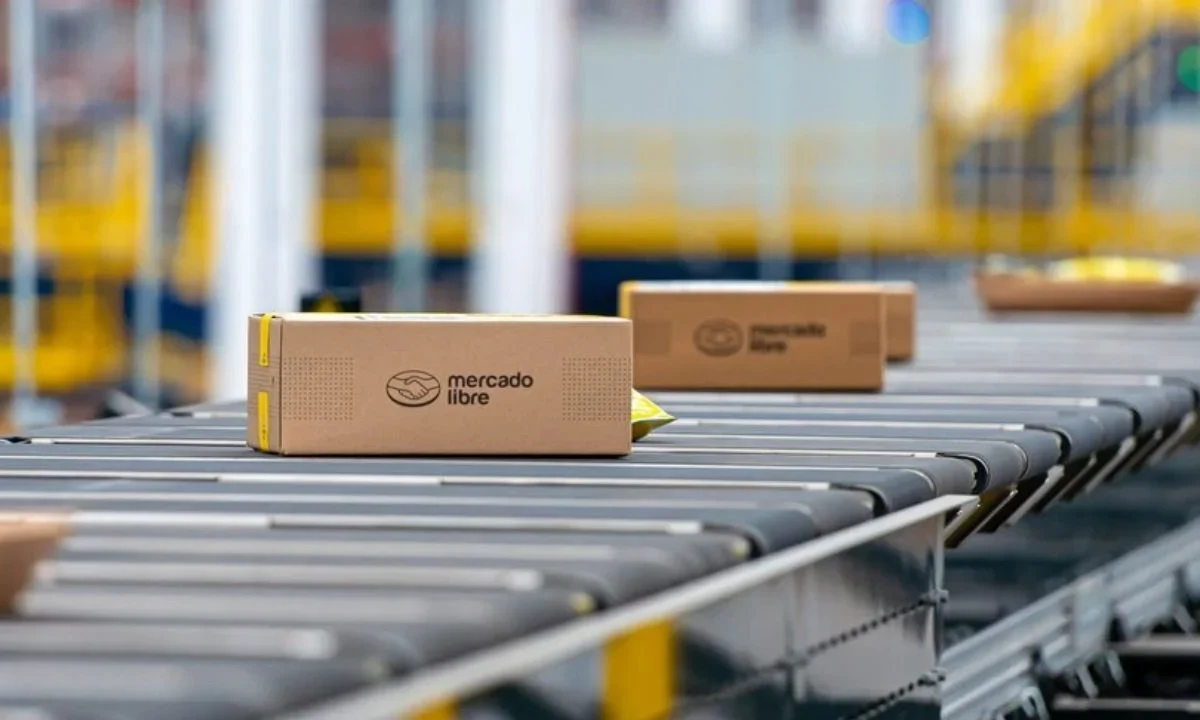 Mercado Libre anunció una inversión histórica de 4 mil 600 millones de dólares en México durante 2026; creará 8 mil 500 nuevos empleos.