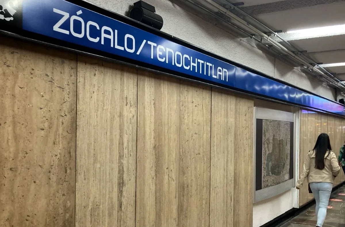 Derivado de las movilizaciones en la zona centro de la ciudad, continúan cerradas al público usuario las estaciones Hidalgo de la Línea 3 y de la Línea 2 del Metro.