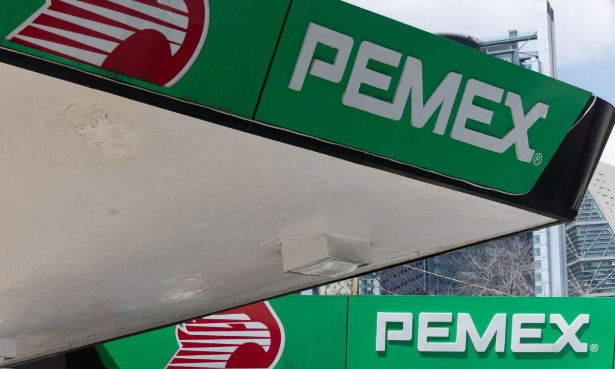 Pemex asegura que las concentraciones de emisiones contaminantes se mantienen por debajo de los límites máximos permitidos.