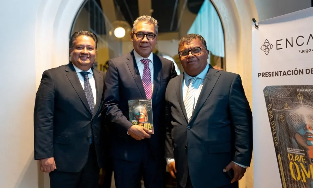 El libro Clave Omega busca cubrir la necesidad de los nuevos jueces, magistrados y ministros de fortalecer su preparación jurídica.
