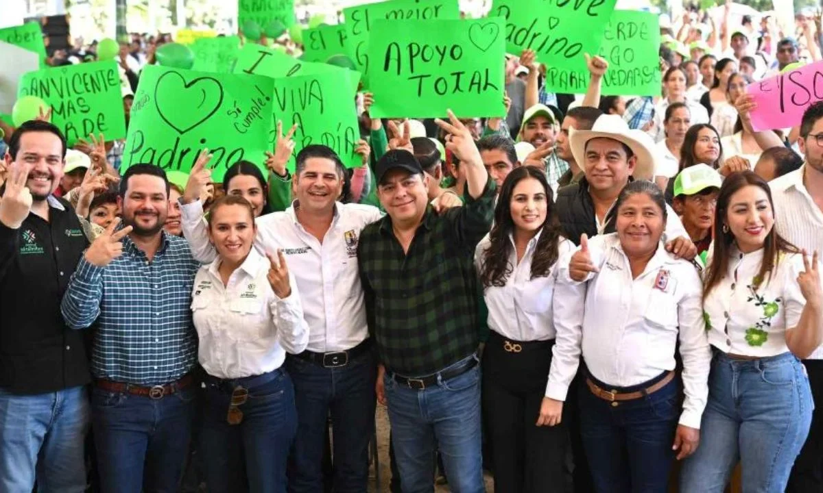 El gobernador de San Luis Potosí, Ricardo Gallardo, también anunció la creación del bulevar sobre la mancha urbana de este camino.
