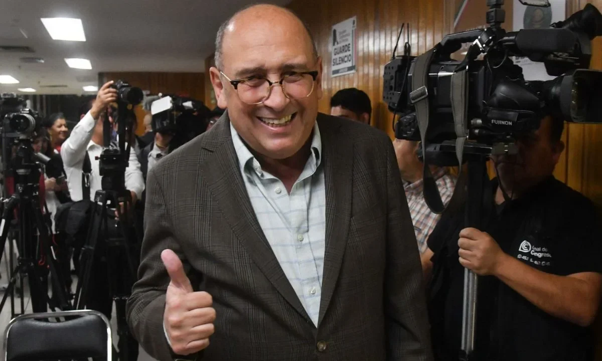 Tras triunfar en Coahuila, líderes del PRI llamaron a todos los partidos de oposición a formar una gran alianza en las elecciones intermedias.