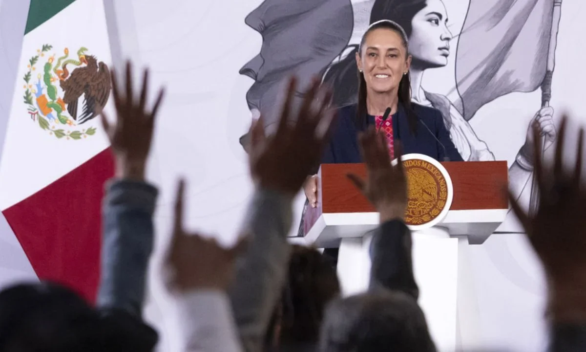 La presidenta Claudia Sheinbaum hizo un llamado a funcionarios públicos y políticos no tener temor de perder la visa.