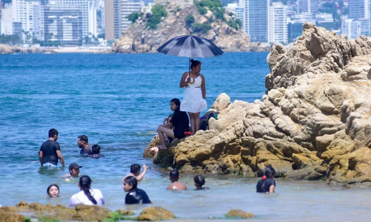 Previo a las vacaciones de verano, autoridades monitorearon 284 playas mexicanas, de las que el 98.3% se considera apta para uso recreativo.