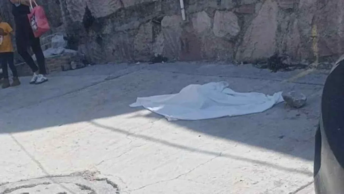 Abandonan el cadáver de un bebé en el municipio de Naucalpan, en el Edomex.