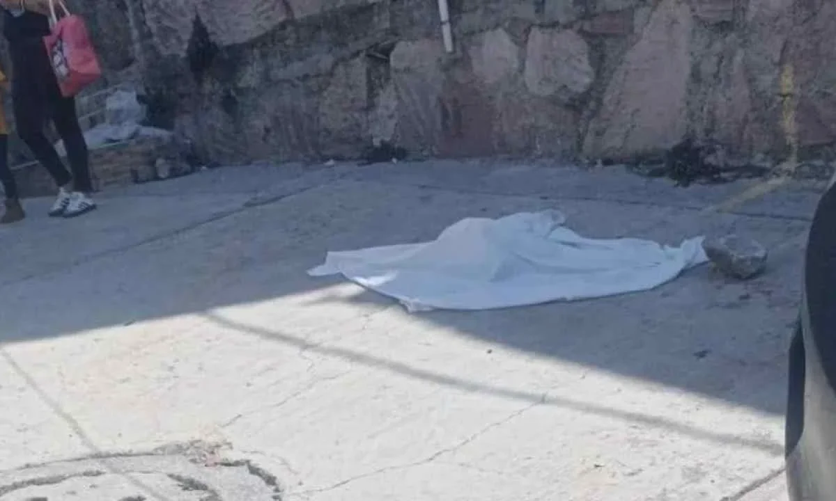 Abandonan el cadáver de un bebé en el municipio de Naucalpan, en el Edomex.