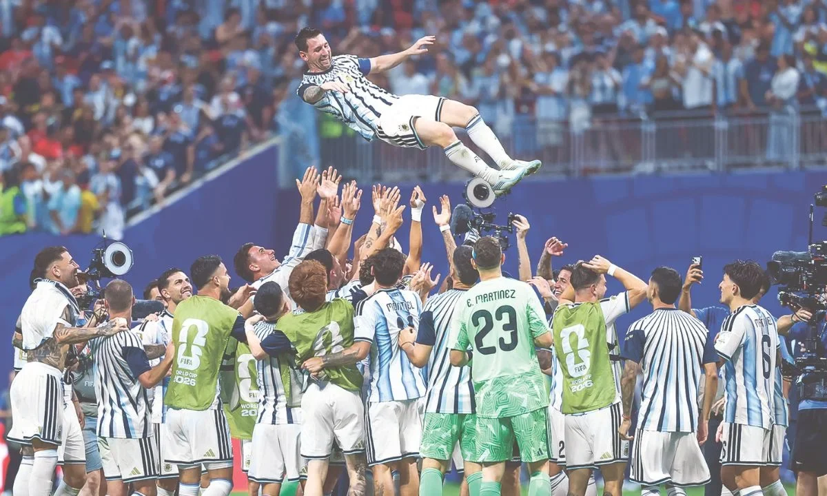 Argentina vino de atrás para reponerse de un 0-2 en contra y llevarse el duelo contra Egipto para acceder a la ronda de cuartos de final.