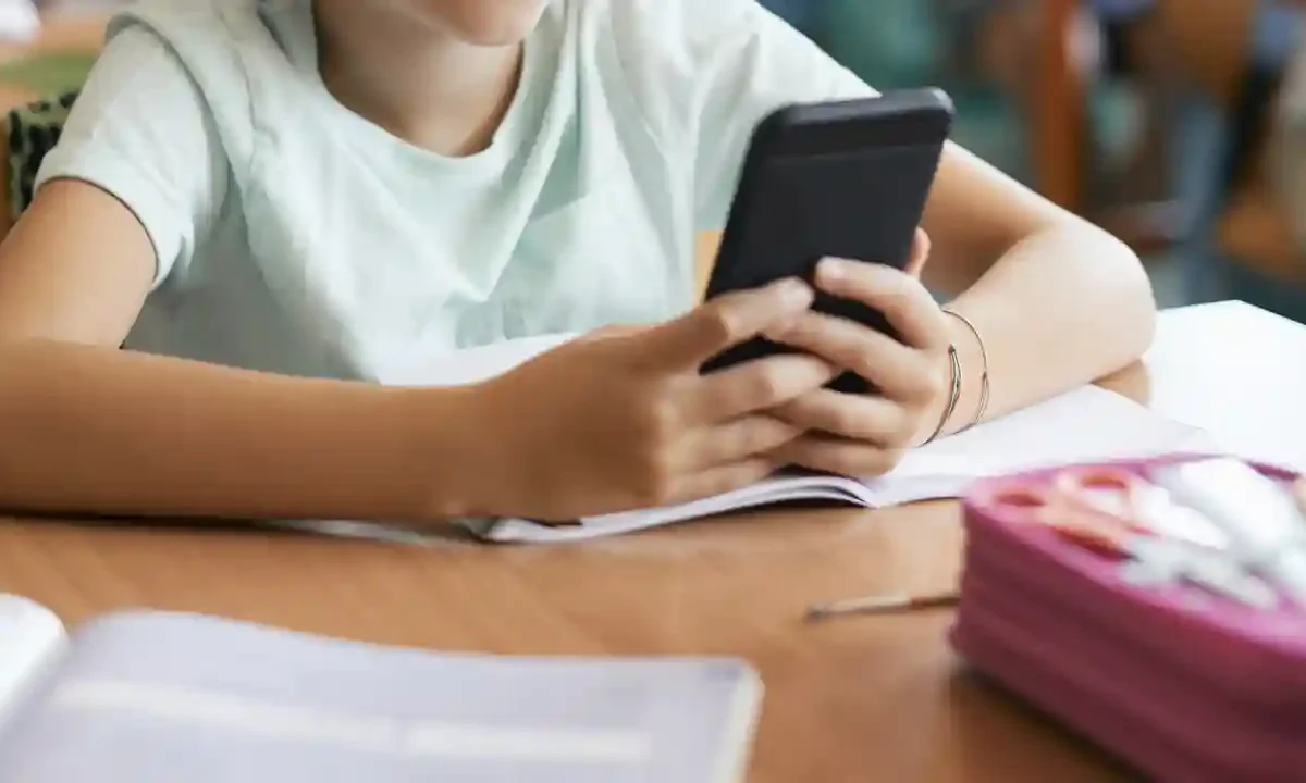celulares en escuelas