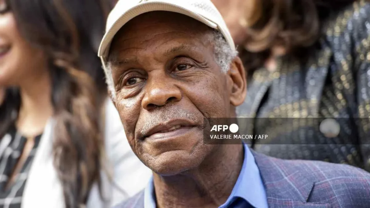 El actor Danny Glover reveló ayer que padece Alzheimer.