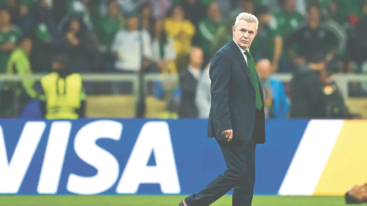 Cumpliendo su palabra y pasándole la batuta a Rafael Márquez, Javier Aguirre aseguró que este fue su último partido con el cuadro tricolor.