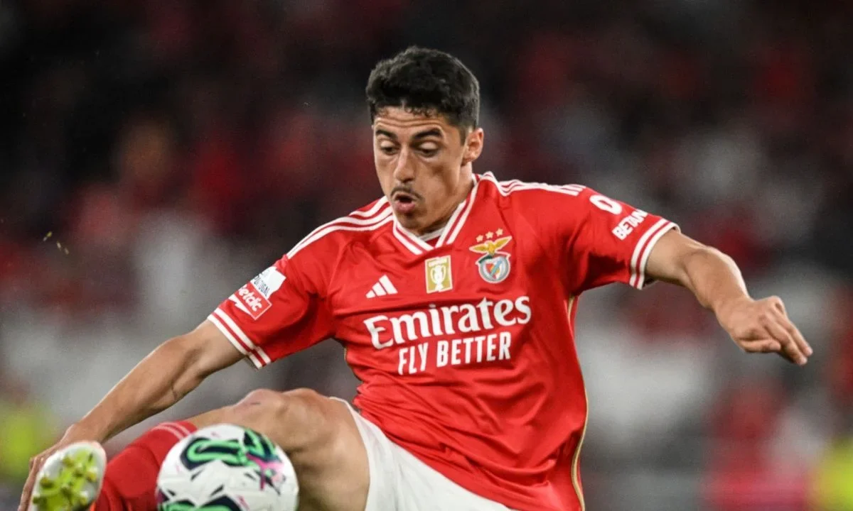 La directiva del Atlas informó que finalmente desistió de contratar al extremo portugués Tiago Gouveia, proveniente del Benfica.