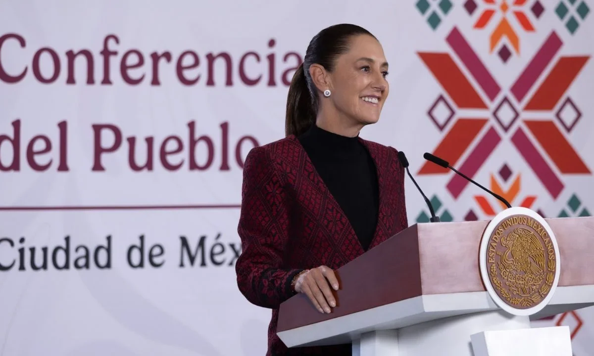 Para regular uso de plataformas digitales, redes sociales e IA entre menores de edad, Sheinbaum anunció la realización de foros regionales.
