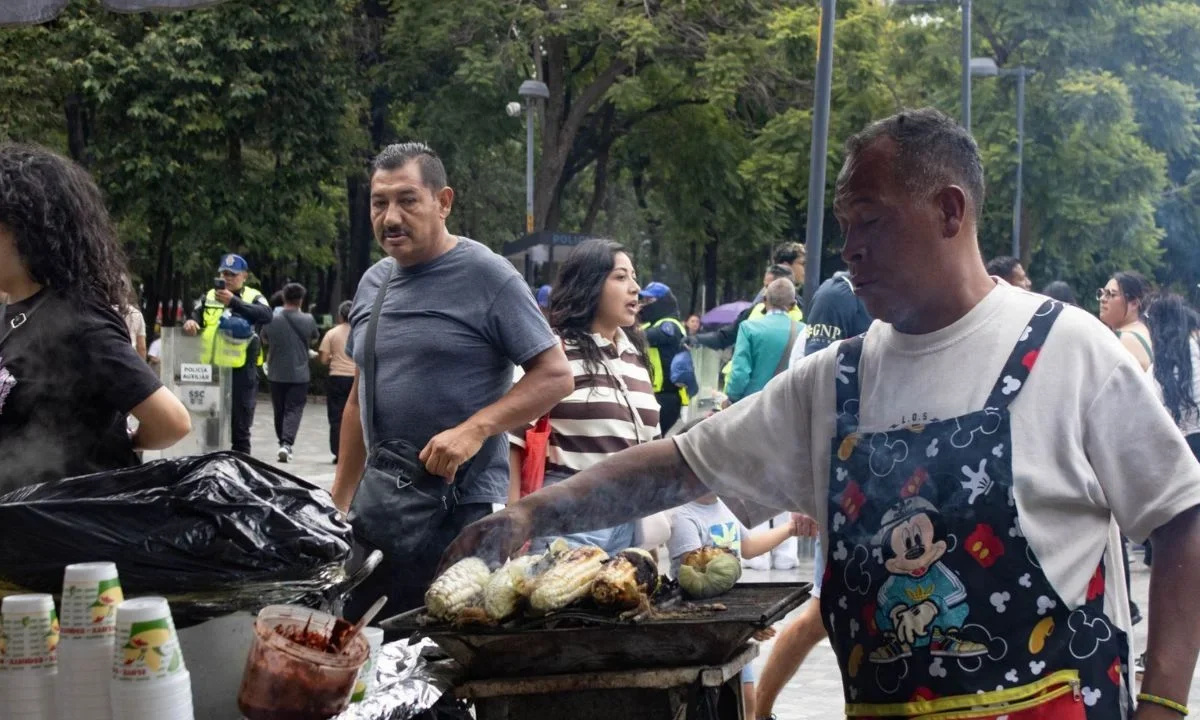 CDMX limita a 70 puestos comercio ambulante en Alameda