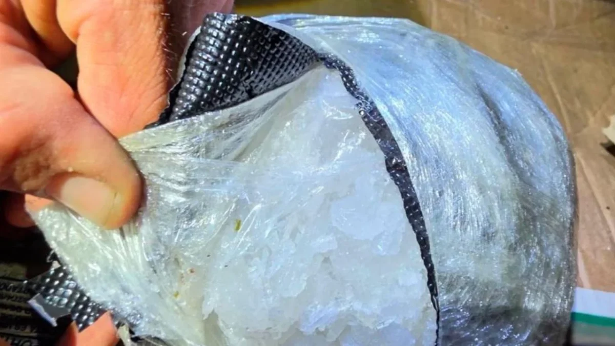 Decomisan 2 toneladas de droga oculta en dulces de coco