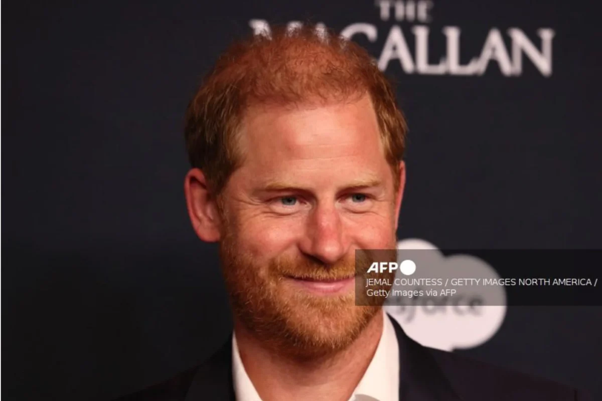 Regresa el príncipe Harry con polémicas detrás