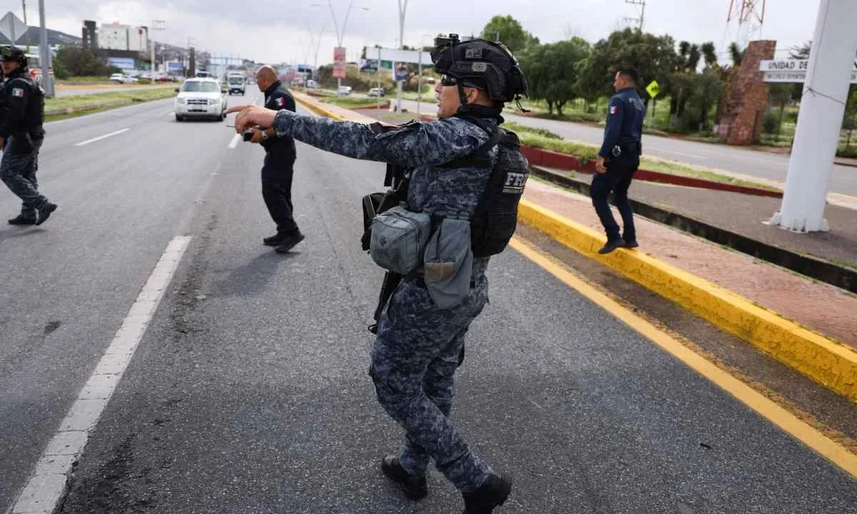 Enfrentamiento entre fuerzas estatales de Zacatecas y sujetos armados deja varios muertos; este es el segundo atentado contra policías en menos de 24 horas.