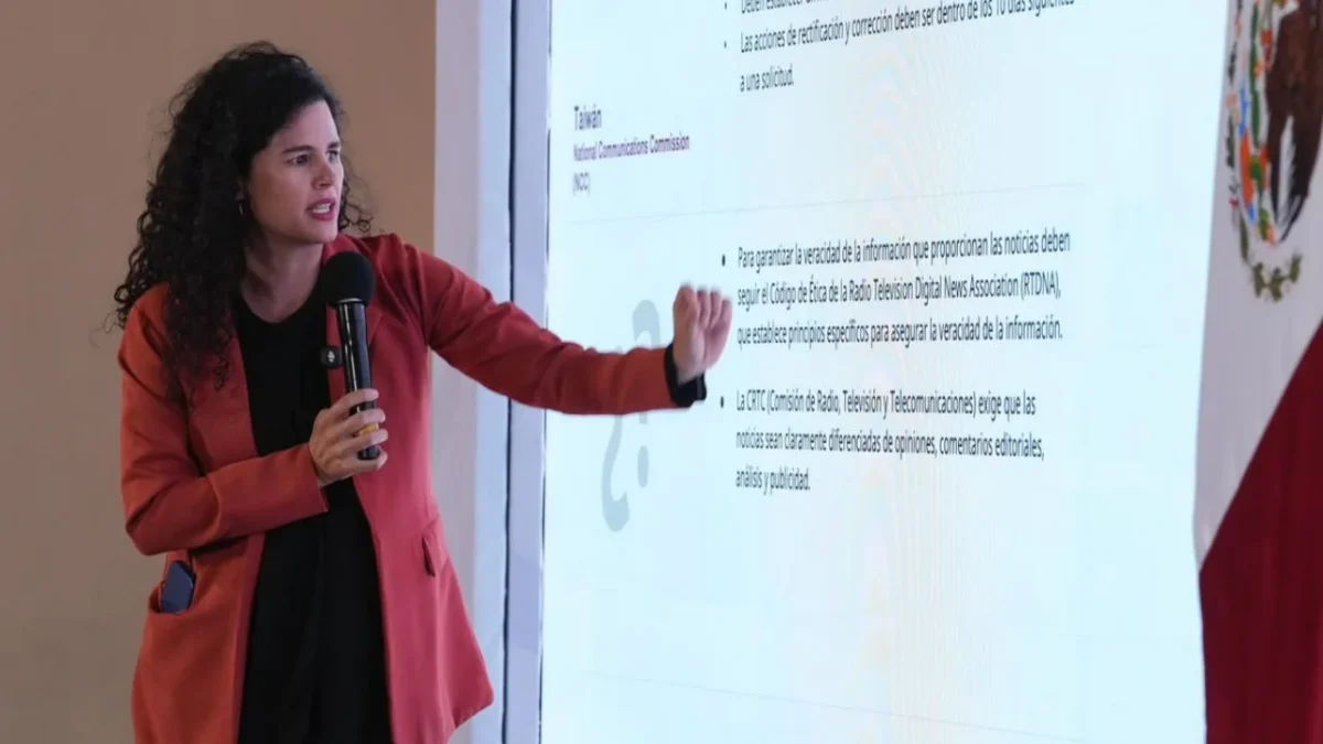 Luisa Alcalde insistió en que la propuesta de derechos de las audiencias no buscan censurar los contenidos de lo medios.