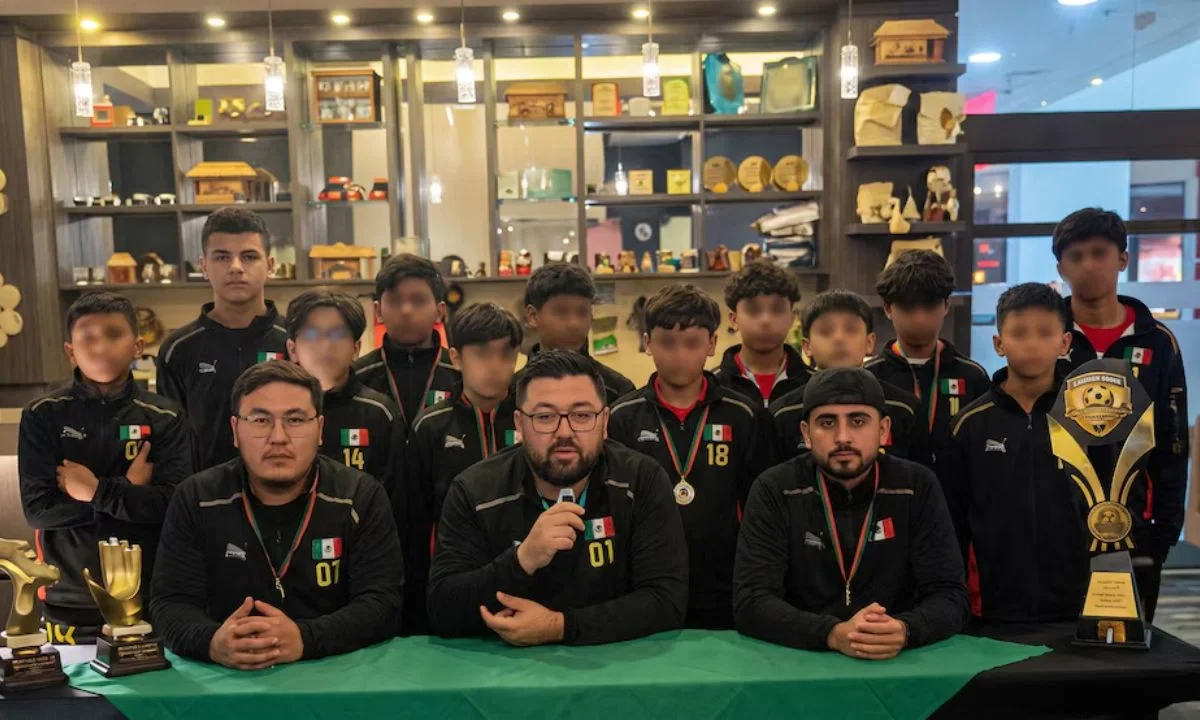 Al menos 35 personas de un equipo de futbol infantil de Tijuana, se encuentran a salvo en Colombia, tras el terremoto de 7.4 del lunes.
