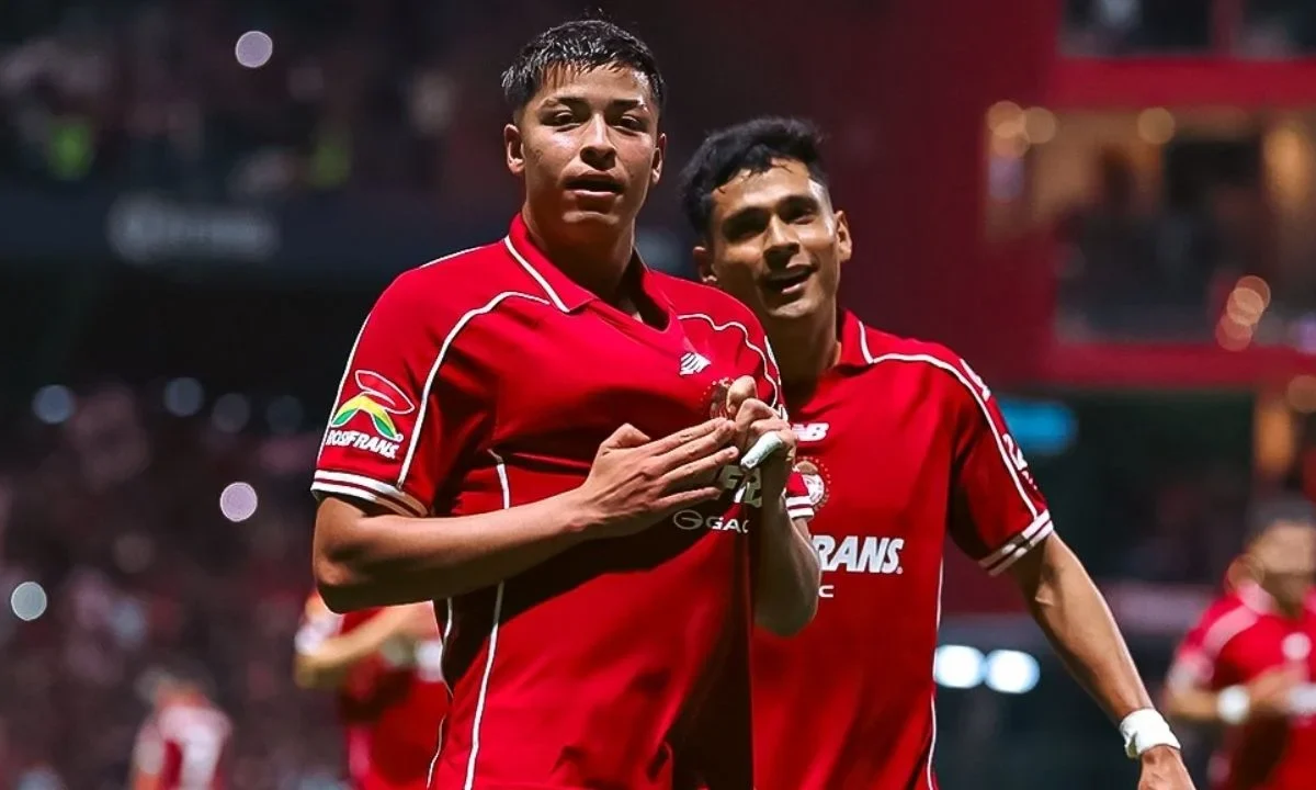 Los Diablos Rojos del Toluca golearon este domingo como locales 4-0 a los Bravos de Juárez por la sexta fecha del torneo Apertura 2026.