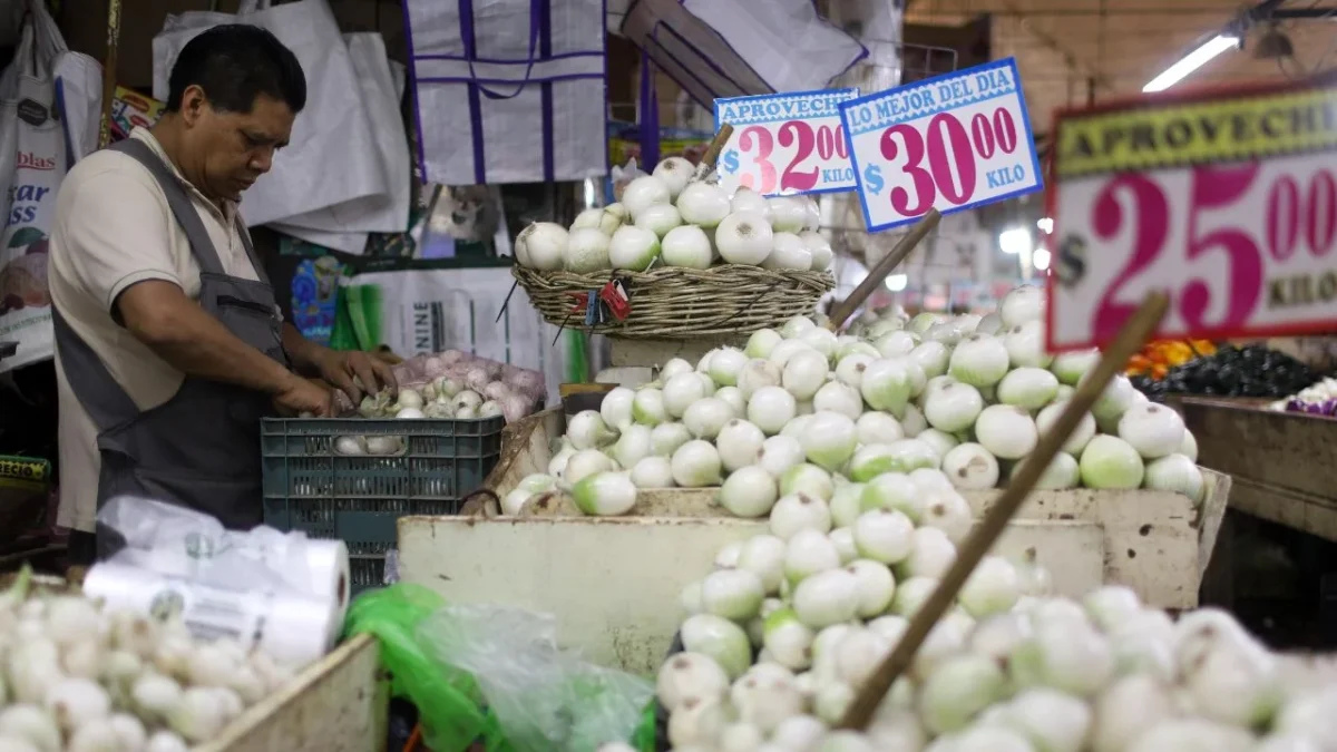 Canasta alimentaria repunta en agosto y sube 4.5%