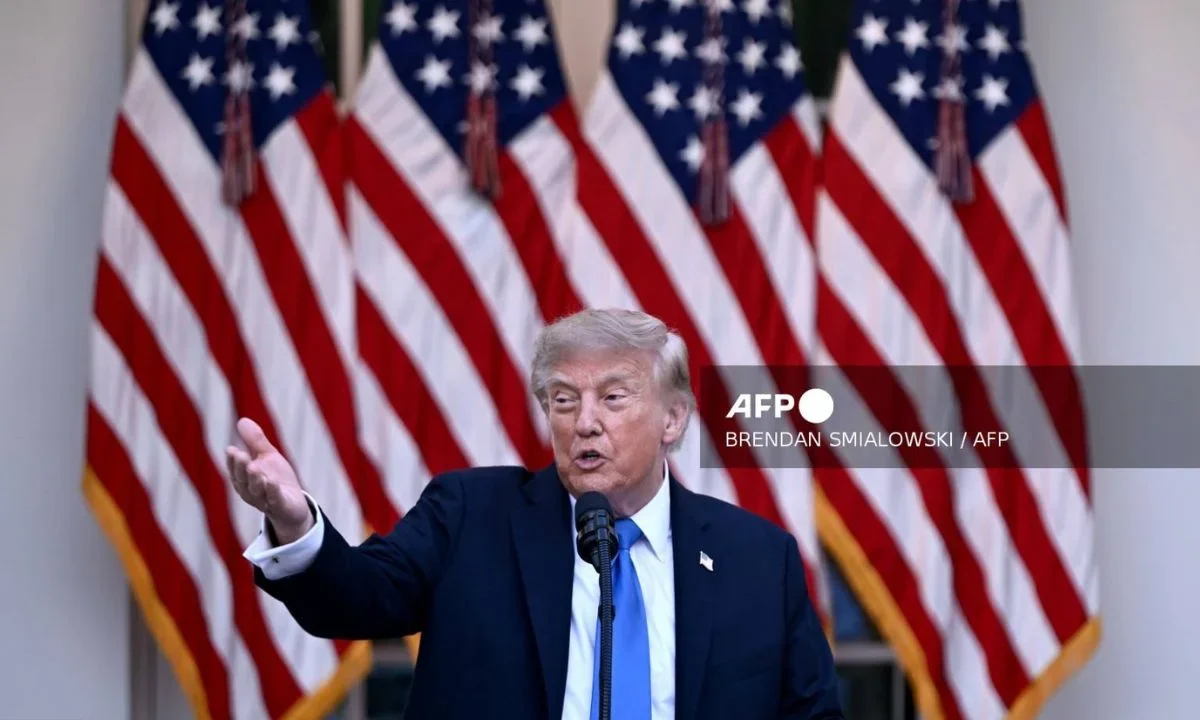 Trump se alegra de que el príncipe Harry y Meghan hayan dejado EU