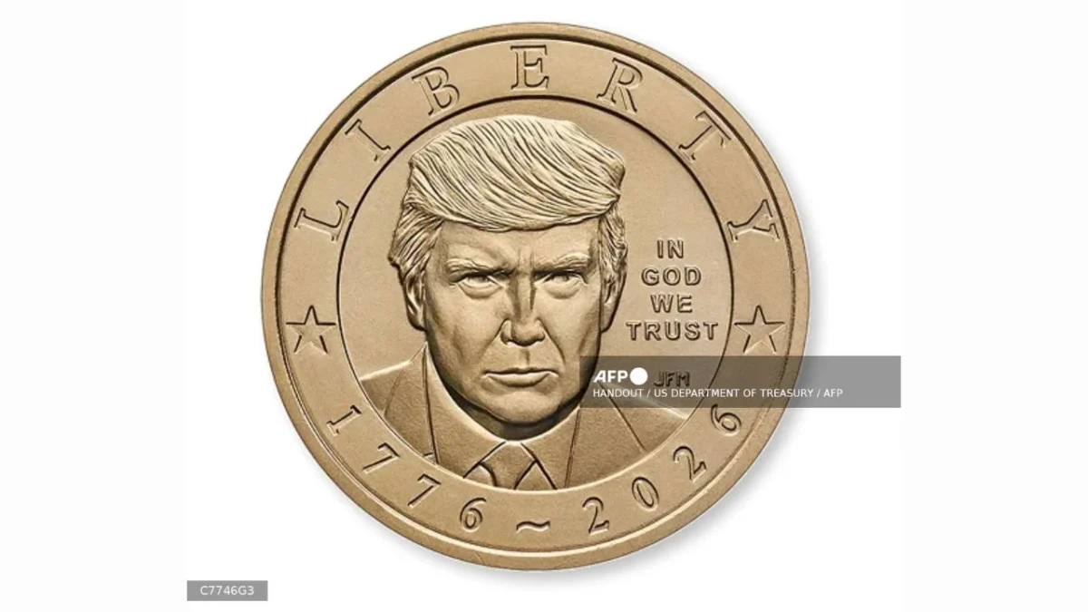 Ya es oficial la moneda de 1 dólar con el rostro de Trump y hay fila para adquirirla