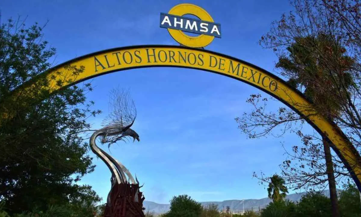Un juzgado federal autorizó el proceso de venta de Altos Hornos de México.