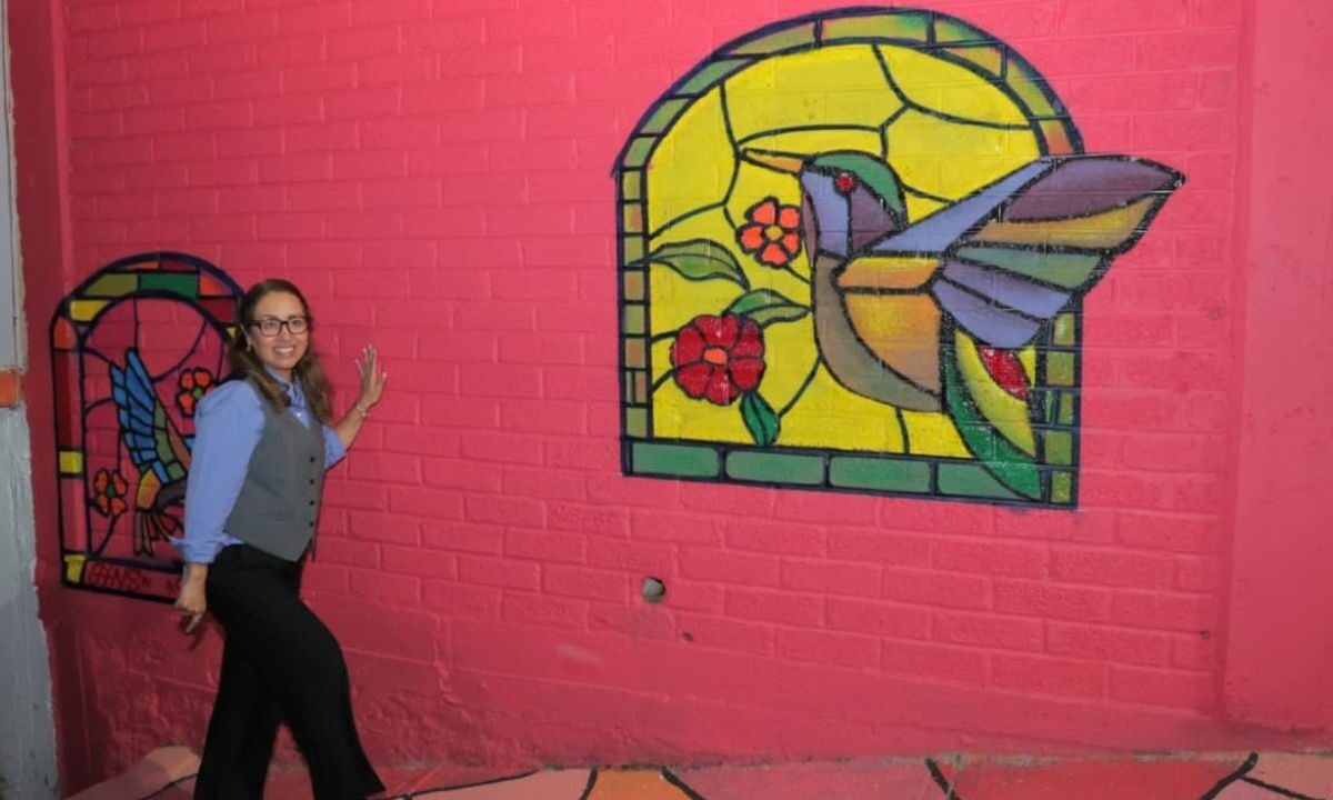 Azucena Cisneros inaugura dos Senderos Seguros en esta comunidad, ubicada en la parte alta de la Sierra de Guadalupe, en Ecatepec.
