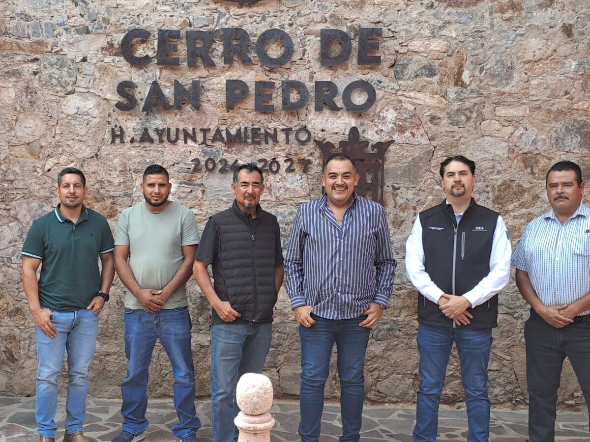 La perforación en Portezuelo, SLP, alcanzará aproximadamente 350 metros; la CEA mantiene apoyo con pipas para las familias.